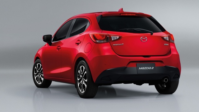 Mazda2 2017 ra mắt Đông Nam Á, giá từ 345 triệu Đồng - Ảnh 9.