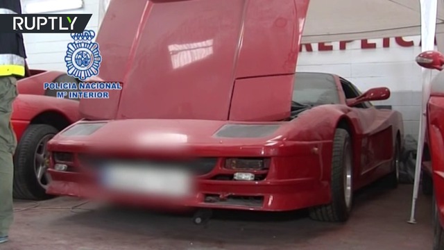 3 người bị bắt giữ vì sản xuất siêu xe Ferrari và Lamborghini nhái để bán - Ảnh 2.