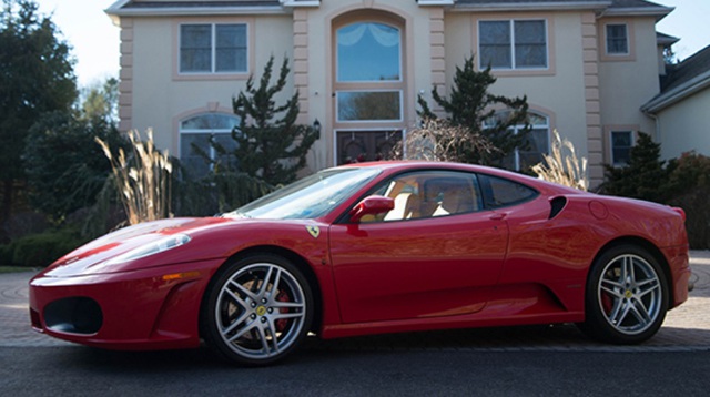 Hết Lamborghini Diablo đến Ferrari F430 của Tổng thống Mỹ Donald Trump được rao bán - Ảnh 1.