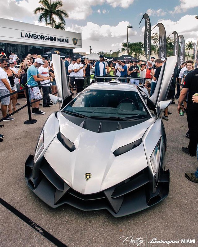 Quái vật Lamborghini Veneno khoe tiếng pô ấn tượng tại sự kiện siêu xe - Ảnh 3.