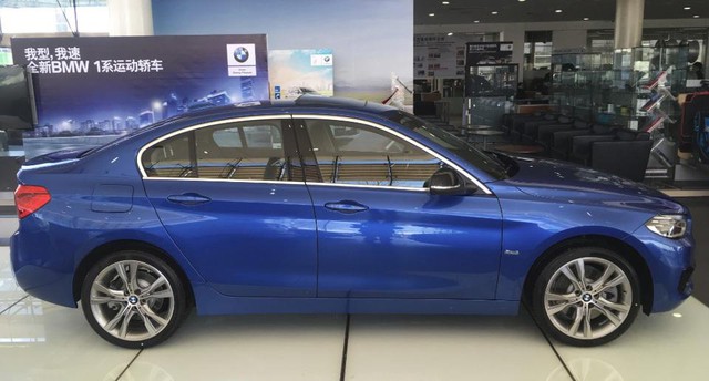 BMW 1-Series Sedan bắt đầu được bày bán, đắt hơn dự đoán - Ảnh 3.