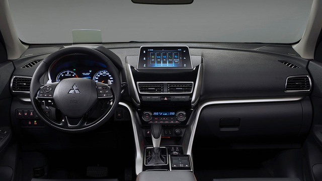 Vén màn Mitsubishi Eclipse Cross với ngoại thất hao hao Outlander Sport, nội thất giống Lexus NX - Ảnh 10.