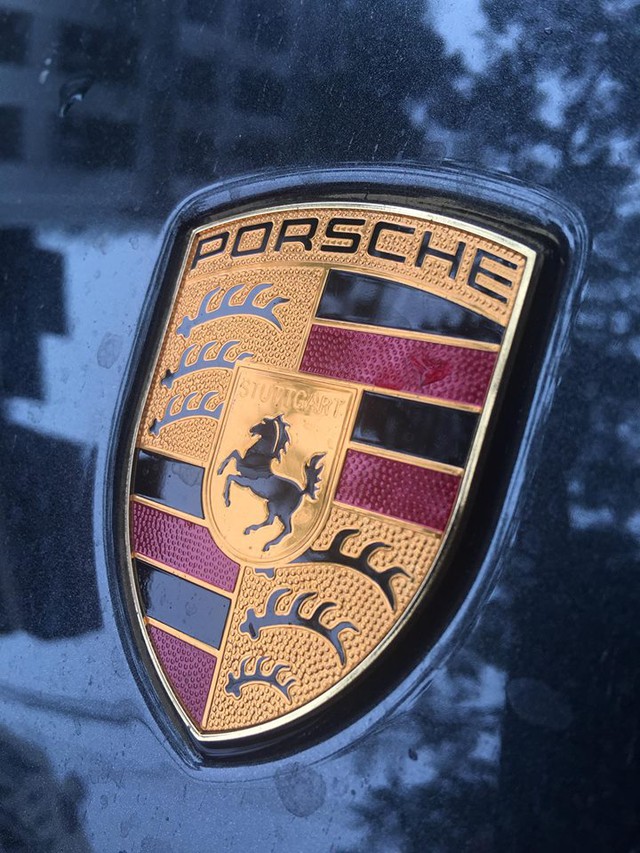 Bắt gặp Porsche Panamera Turbo 2017 giá hơn 12 tỷ Đồng trên đường Hà Nội - Ảnh 4.
