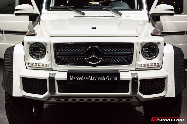 Soi kỹ SUV nhà giàu Mercedes-Maybach G650 Landaulet ngoài đời thực - Ảnh 16.