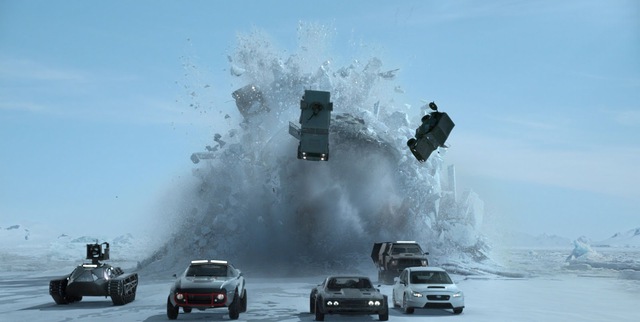 Trailer mới của Fast and Furious 8 với hàng loạt cảnh phá xe khiến khán giả sốt xình xịch - Ảnh 5.