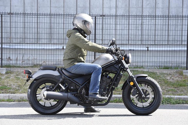 Xe cruiser giá mềm Honda Rebel 2017 có thêm phiên bản 250 phân khối - Ảnh 1.