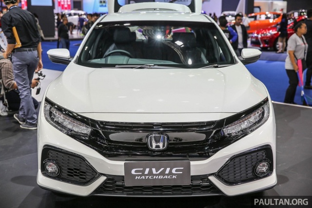 Chiêm ngưỡng Honda Civic Hatchback 2017 mới ra mắt Thái Lan ngoài đời thực - Ảnh 1.