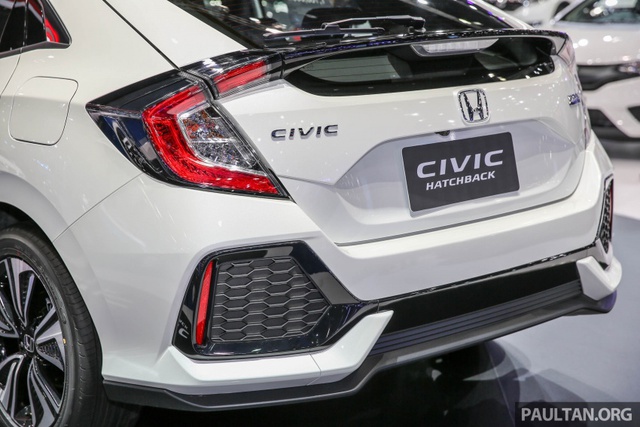 Chiêm ngưỡng Honda Civic Hatchback 2017 mới ra mắt Thái Lan ngoài đời thực - Ảnh 3.