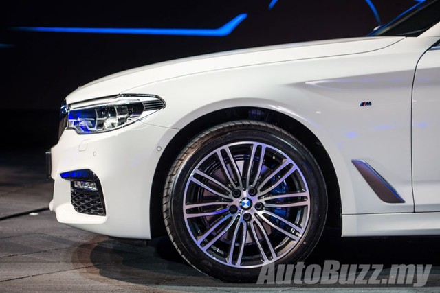 BMW 5-Series thế hệ mới chính thức ra mắt Đông Nam Á, giá từ 2,05 tỷ Đồng - Ảnh 7.