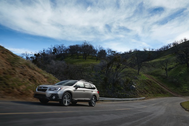 SUV cỡ trung Subaru Outback 2018 trình làng với trang bị tiện nghi hơn - Ảnh 10.
