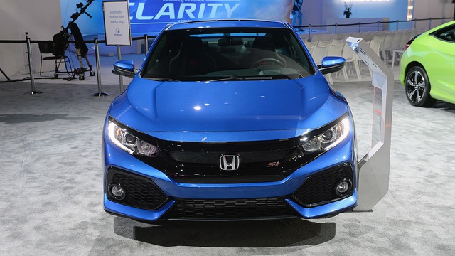 Honda Civic Si 2018 thu hút sự chú ý bất chấp những lời chê bai về công suất động cơ - Ảnh 4.
