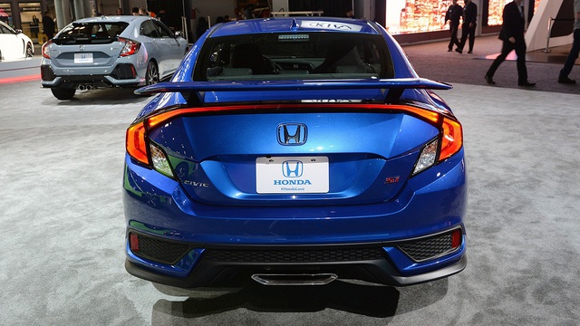 Honda Civic Si 2018 thu hút sự chú ý bất chấp những lời chê bai về công suất động cơ - Ảnh 5.