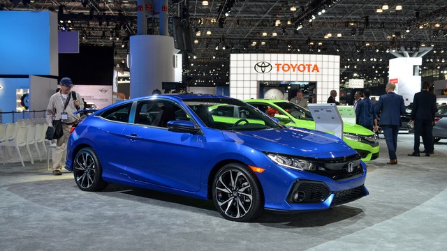 Honda Civic Si 2018 thu hút sự chú ý bất chấp những lời chê bai về công suất động cơ - Ảnh 15.