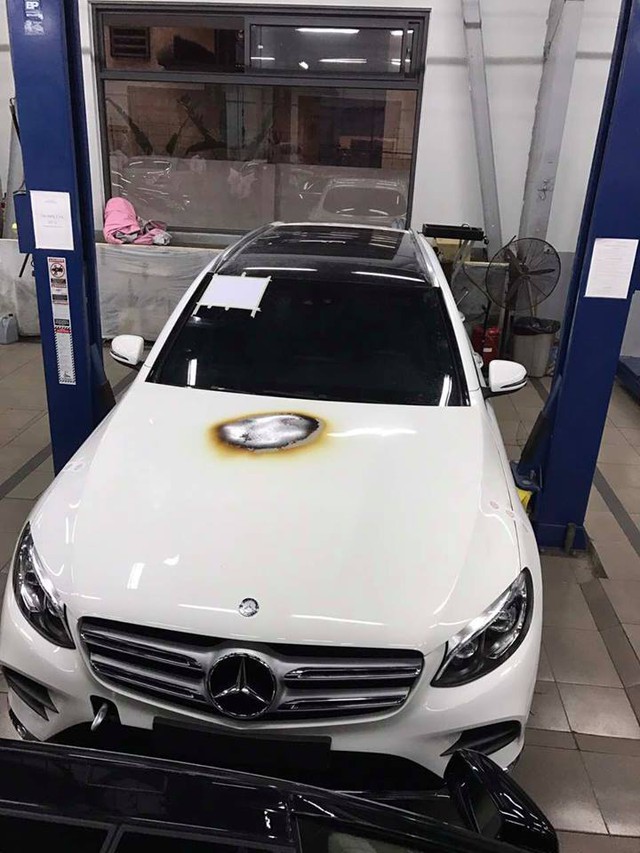 Mercedes-Benz Việt Nam nói gì về vụ khoang động cơ của GLC300 bốc cháy? - Ảnh 4.
