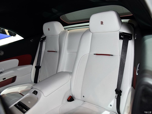 Thiếu gia con nhà tỷ phú mua 2 xe Rolls-Royce trong 1 triển lãm - Ảnh 8.