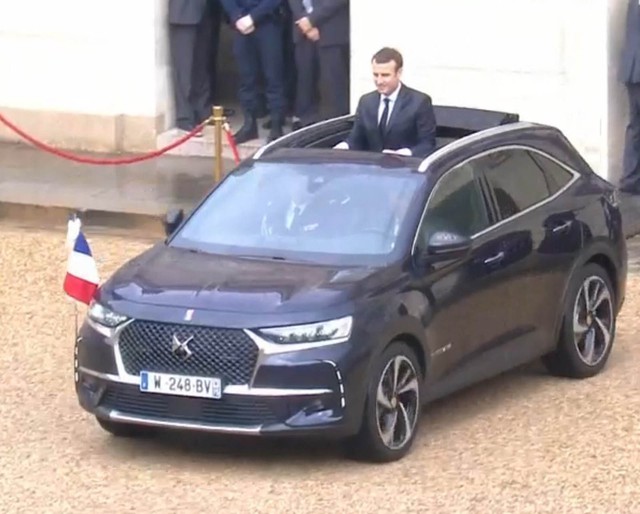 Khám phá chiếc SUV mở mui đặc biệt của tân Tổng thống Pháp Emmanuel Macron - Ảnh 3.