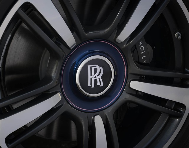 Rolls-Royce trình làng cặp xe siêu sang dành riêng cho xứ củ Sâm - Ảnh 11. Rolls-Royce trình làng cặp xe siêu sang dành riêng cho xứ củ Sâm - Ảnh 11.