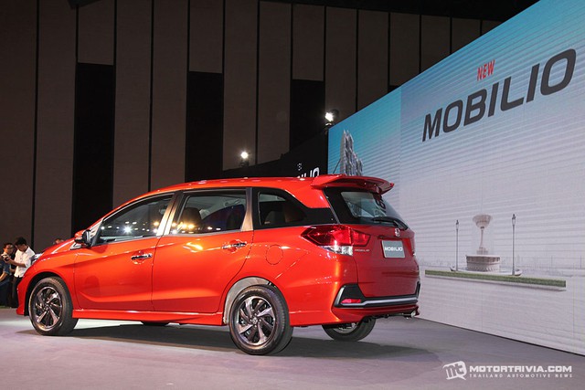 Xe MPV bình dân Honda Mobilio 2017 ra mắt Thái Lan, giá từ 433 triệu Đồng - Ảnh 11.