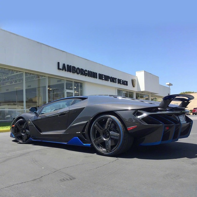 Cận cảnh siêu phẩm Lamborghini Centenario đầu tiên đặt chân đến Mỹ - Ảnh 6.