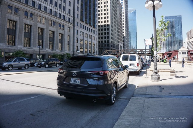 Bắt gặp crossover 3 hàng ghế Mazda CX-8 hoàn toàn mới trên đường phố - Ảnh 1.