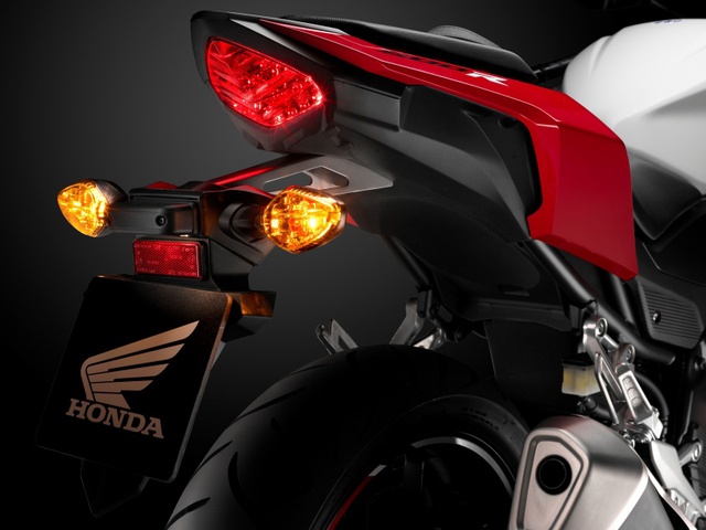 Cặp đôi mô tô tầm trung Honda CBR500R và CB500F 2017 ra mắt Đông Nam Á - Ảnh 14.