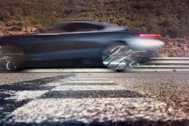 Xe trong mơ BMW 8-Series 2018 lộ diện trước giờ ra mắt - Ảnh 1.