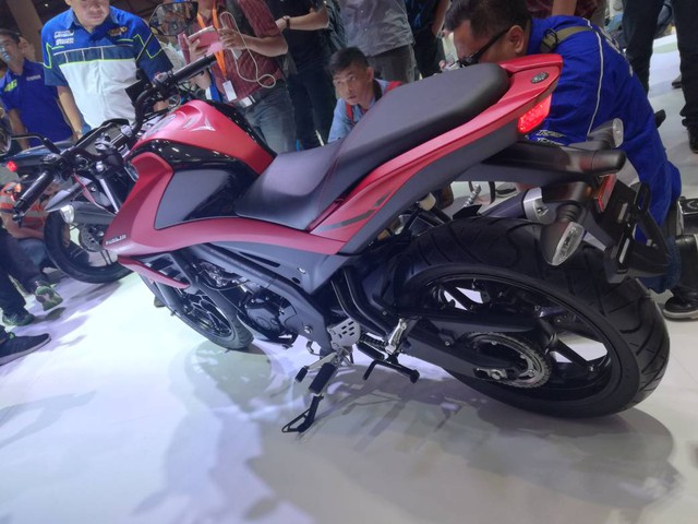 Xe côn tay Yamaha V-Ixion R 2017 được báo giá, từ 50,3 triệu Đồng - Ảnh 14.