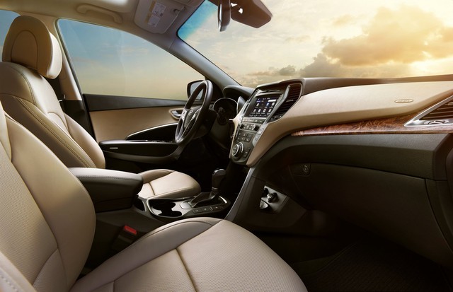 Hyundai giới thiệu Santa Fe 2018 với những thay đổi nhẹ nhàng - Ảnh 8. Hyundai giới thiệu Santa Fe 2018 với những thay đổi nhẹ nhàng - Ảnh 8.