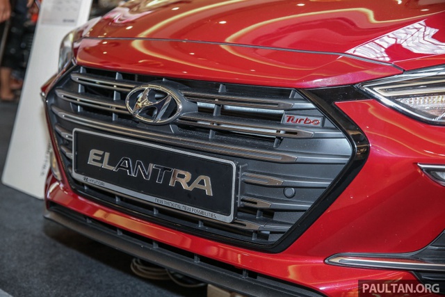 Hyundai Elantra 2017 có giá khởi điểm 637 triệu Đồng tại Malaysia - Ảnh 3.