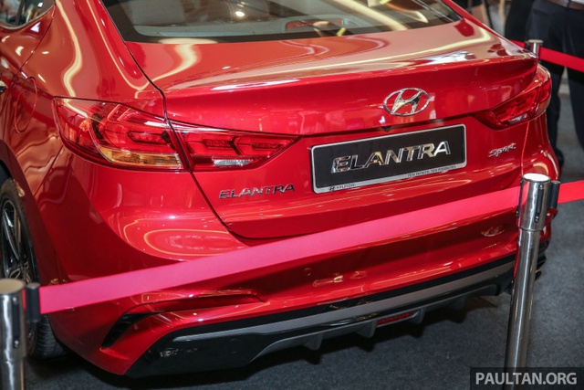 Hyundai Elantra 2017 có giá khởi điểm 637 triệu Đồng tại Malaysia - Ảnh 4.