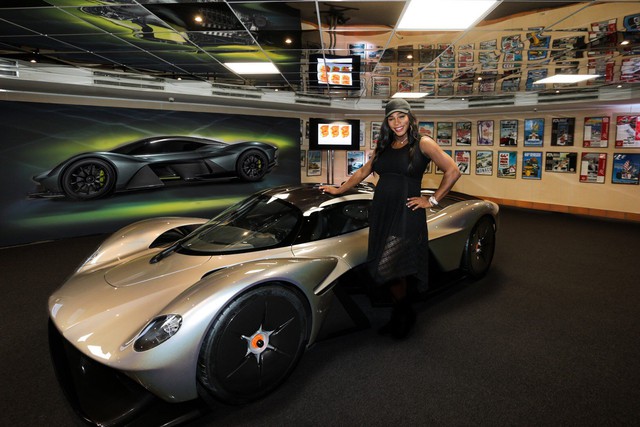 Rò rỉ hình ảnh nội thất của siêu phẩm nhà giàu Aston Martin Valkyrie - Ảnh 5.
