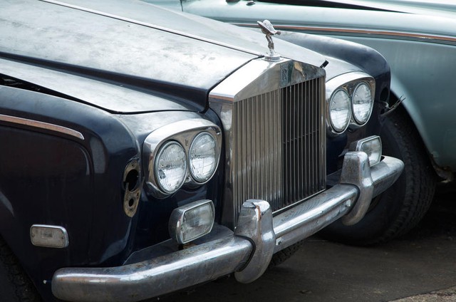 Flying Spares - Nơi những chiếc xe sang Rolls-Royce và Bentley trút hơi thở cuối cùng - Ảnh 8.