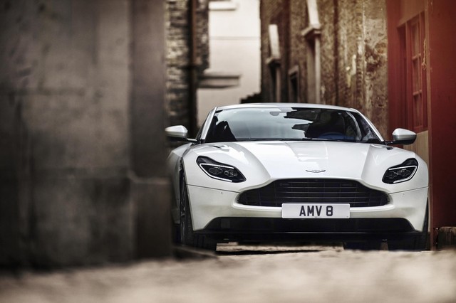 Aston Martin DB11 có thêm phiên bản V8 với giá mềm hơn - Ảnh 2.