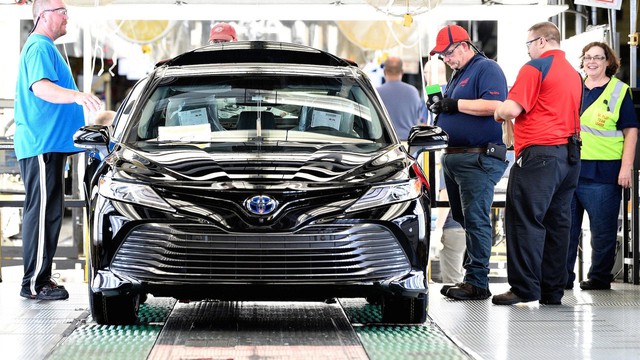 Toyota Camry 2018 bắt đầu lên dây chuyền sản xuất - Ảnh 3.