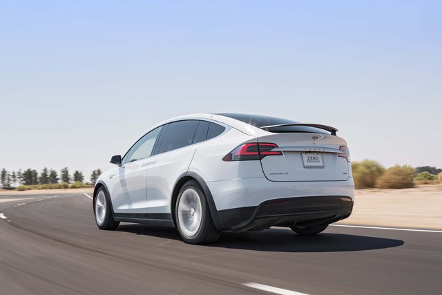 Tesla Model X vừa về Việt Nam có phiên bản nâng cấp ở nước ngoài - Ảnh 2. Tesla Model X vừa về Việt Nam có phiên bản nâng cấp ở nước ngoài - Ảnh 2.