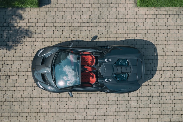 Siêu phẩm triệu đô Lamborghini Centenario Roadster đầu tiên đặt chân đến Canada - Ảnh 4.