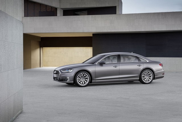 Audi A8 2018 chính thức ra mắt, Mercedes S-Class và BMW 7-Series sẽ phải dè chừng - Ảnh 1.