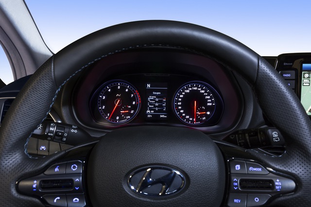 Phiên bản thể thao của xe gia đình Hyundai i30 chính thức trình làng - Ảnh 19. Phiên bản thể thao của xe gia đình Hyundai i30 chính thức trình làng - Ảnh 19.