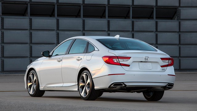 Honda Accord 2018 chính thức ra mắt, sẵn sàng đấu Toyota Camry - Ảnh 3.