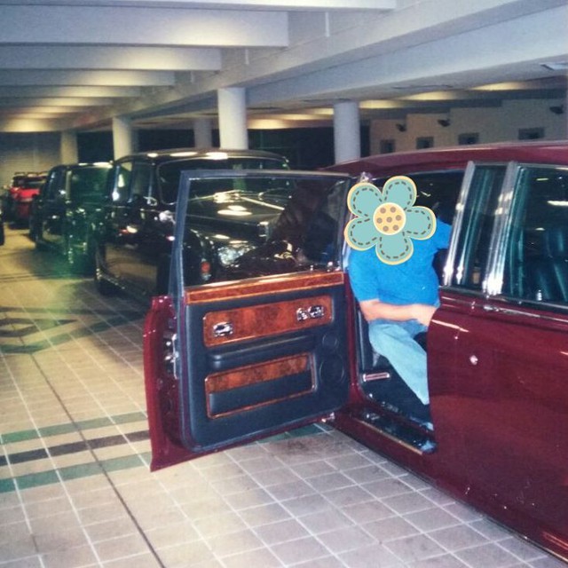 Chiêm ngưỡng những hình ảnh hiếm về bộ sưu tập xe “khủng” của Quốc vương Brunei - Ảnh 25.