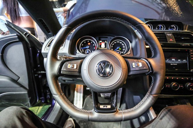Volkswagen Scirocco 2017 ra mắt Việt Nam với giá từ 1,619 tỷ Đồng - Ảnh 5.