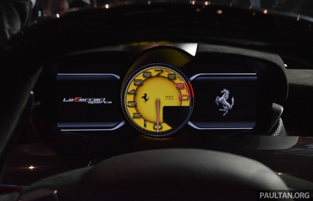 Siêu phẩm Ferrari LaFerrari Aperta ra mắt tại Malaysia, nhà giàu Việt phát thèm - Ảnh 7.