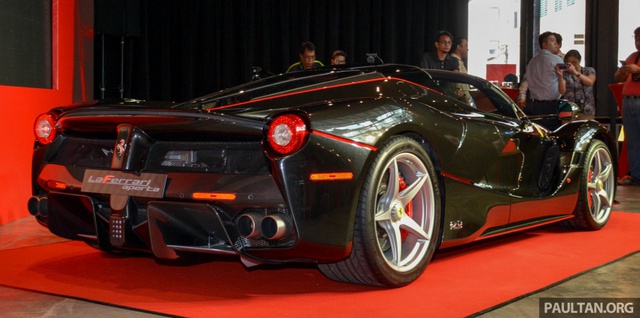 Siêu phẩm Ferrari LaFerrari Aperta ra mắt tại Malaysia, nhà giàu Việt phát thèm - Ảnh 9.