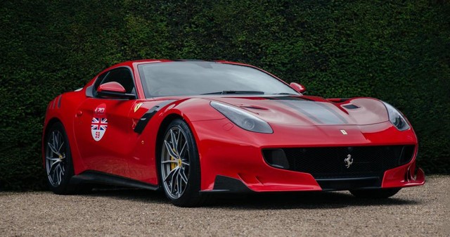 Mãn nhãn với cảnh 70 chiếc siêu xe Ferrari đẹp nhất cùng nhau tụ tập - Ảnh 3.