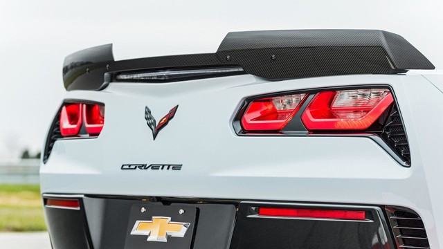 Xe thể thao Chevrolet Corvette 2018 ra lò với trang bị tiện nghi hơn - Ảnh 9.