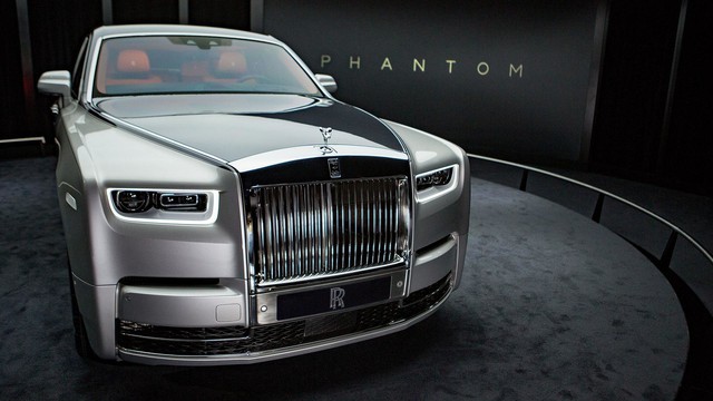Xem đoạn video chi tiết về mẫu Rolls-Royce Phantom thế hệ thứ 8 - Ảnh 3.