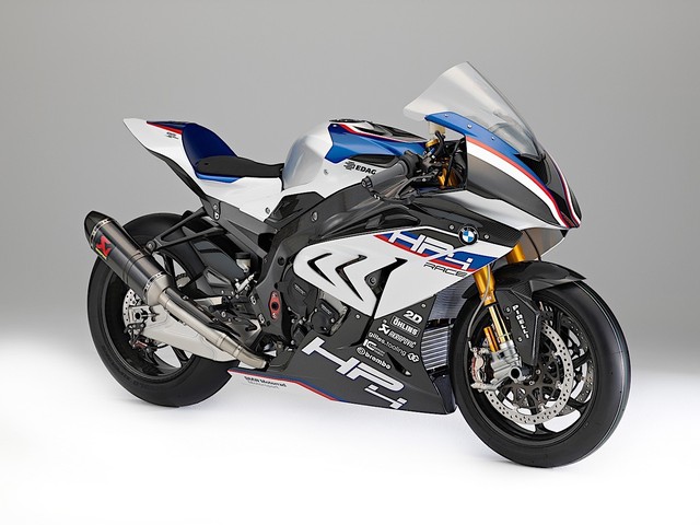 Mô tô siêu nhẹ và công nghệ cao BMW HP4 Race 2017 có giá ngang xe hơi hạng sang - Ảnh 1.