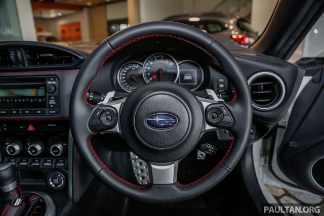 Xe thể thao Subaru BRZ 2017 lặng lẽ ra mắt Đông Nam Á với giá 1,18 tỷ Đồng - Ảnh 8. Xe thể thao Subaru BRZ 2017 lặng lẽ ra mắt Đông Nam Á với giá 1,18 tỷ Đồng - Ảnh 8.