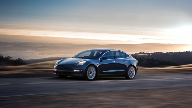 Model 3 - Em út trong nhà Tesla chính thức ra mắt - Ảnh 3.