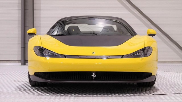 Siêu xe hiếm nhưng đã qua sử dụng Ferrari Sergio có giá không tưởng - Ảnh 2.